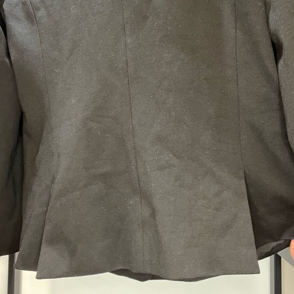T Tahari Black Blazer Notch Lapel One Button size 14 - Picture 5 of 9